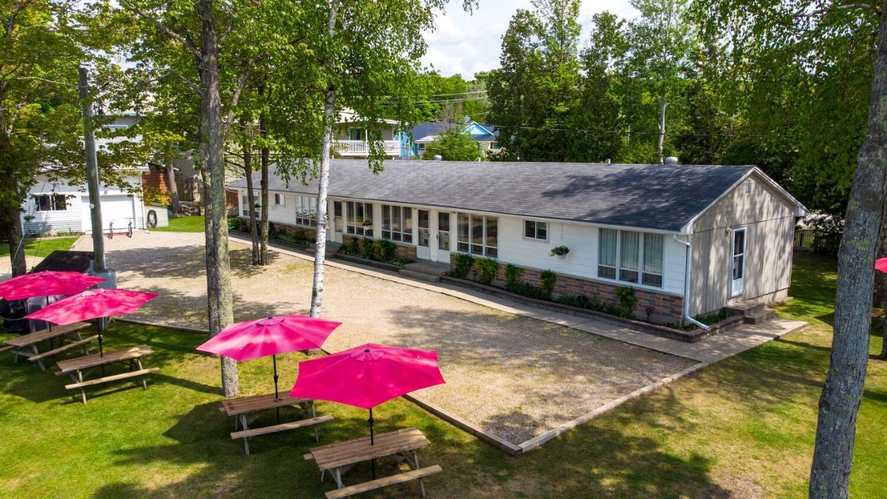 Bel Air Cottages And Motel Sauble Beach Exterior photo
